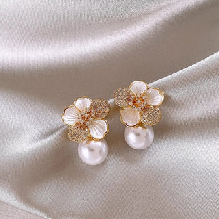 Aretes Jasmine Zirconias