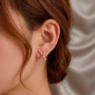 Aretes Cruzados con Perlas