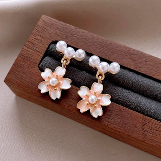 Aretes Pétalos y Perlas Shine