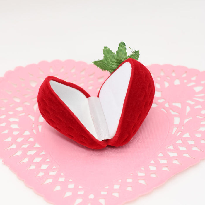 Cajita de Regalo para Anillo Fresa