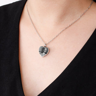 Collar de Urna para Cenizas Corazón Personalizado
