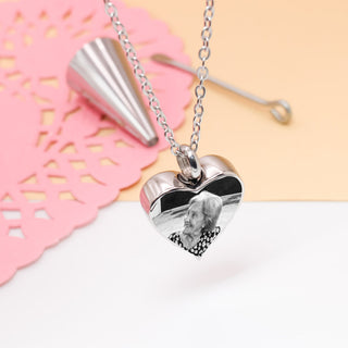 Collar de Urna de Cenizas Corazón con Alas Personalizado