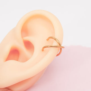 Earcuff Cruzado Dorado