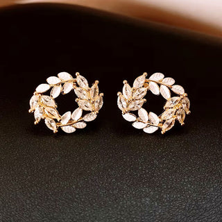 Aretes White Leaves