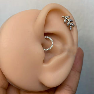 Piercing 1era Perforación Hojita Titanio